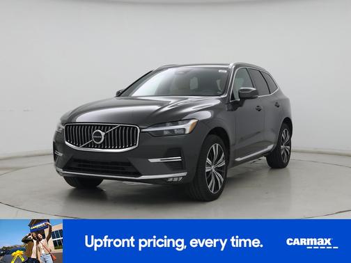 Green 2022 Volvo XC60 B6 Inscription