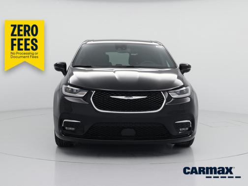 Black 2026 Chrysler Pacifica Select