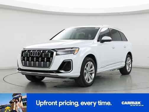 White 2025 Audi Q7 Premium Plus