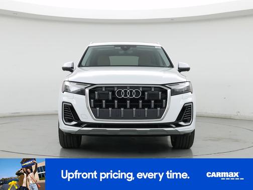 White 2025 Audi Q7 Premium Plus