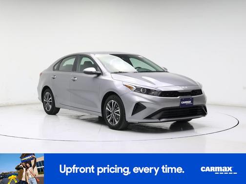 Gray 2024 Kia Forte LXS
