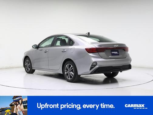 Gray 2024 Kia Forte LXS