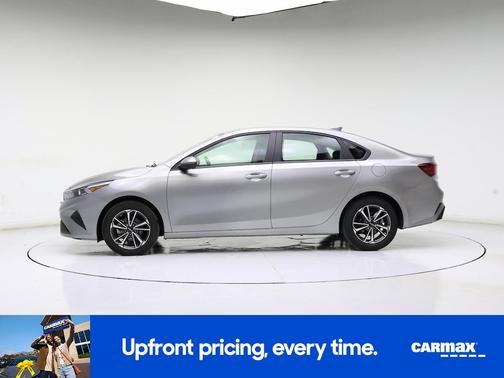 Gray 2024 Kia Forte LXS