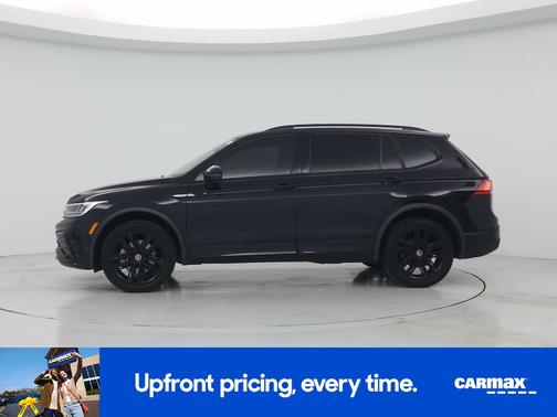 Black 2022 Volkswagen Tiguan SE R-Line Black