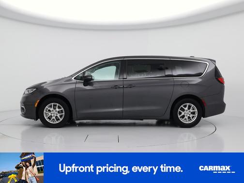 Gray 2023 Chrysler Pacifica Touring L