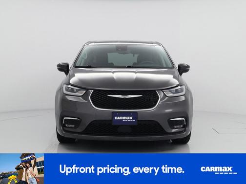Gray 2023 Chrysler Pacifica Touring L