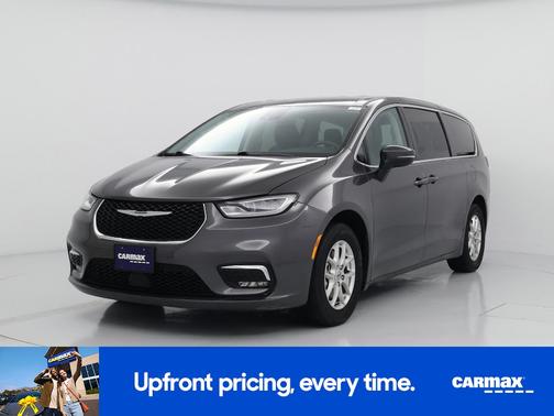 Gray 2023 Chrysler Pacifica Touring L