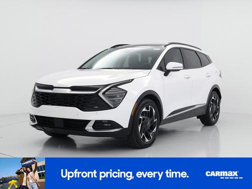 White 2023 Kia Sportage SX Prestige