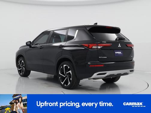 2023 Mitsubishi Outlander SE