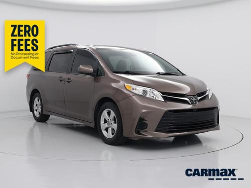 Brown 2018 Toyota Sienna LE