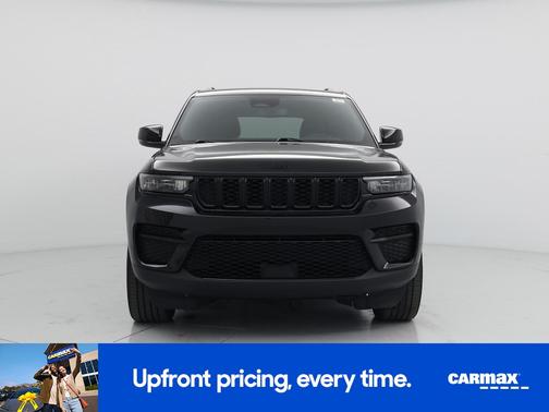 Black 2023 Jeep Grand Cherokee Altitude