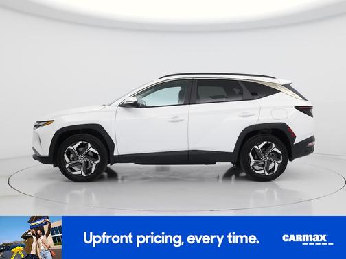 White 2023 Hyundai TUCSON SEL