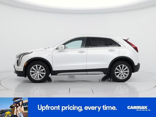 White 2022 Cadillac XT4 Premium Luxury
