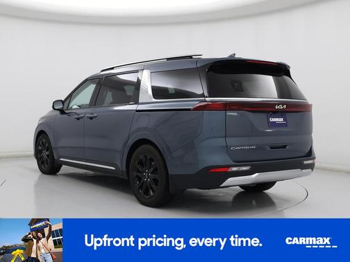 2022 Kia Carnival SX