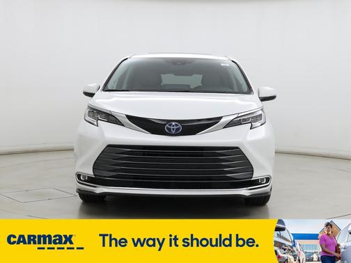2022 Toyota Sienna Limited