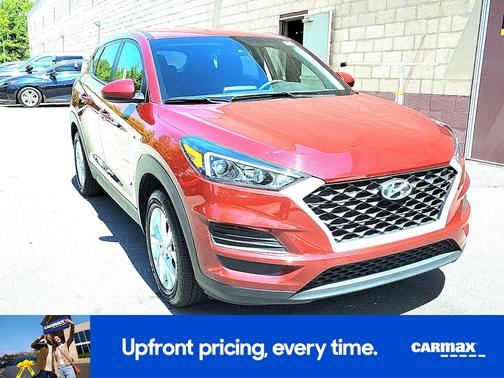 Red 2019 Hyundai TUCSON SE