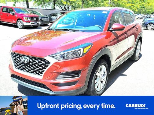 Red 2019 Hyundai TUCSON SE