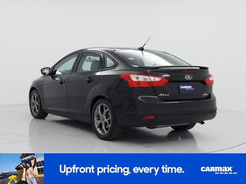 Black 2014 Ford Focus SE