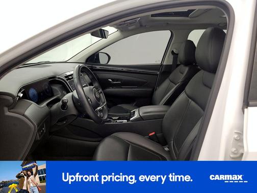White 2023 Hyundai TUCSON SEL