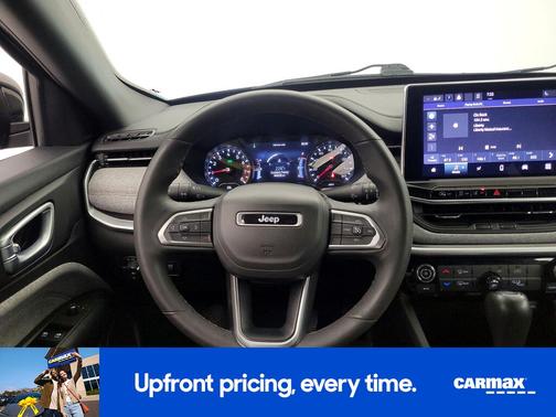 Gray 2023 Jeep Compass Latitude Lux