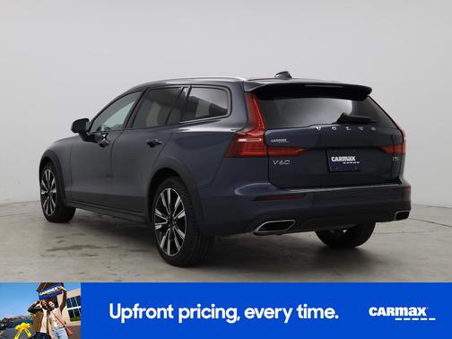 Blue 2022 Volvo V60 Cross Country T5