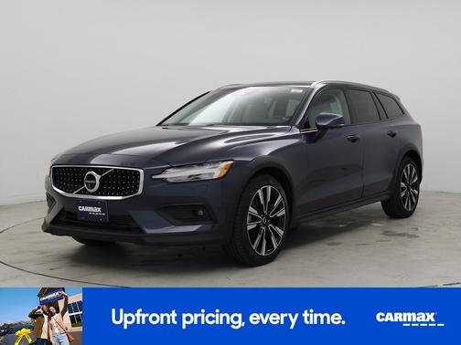Blue 2022 Volvo V60 Cross Country T5