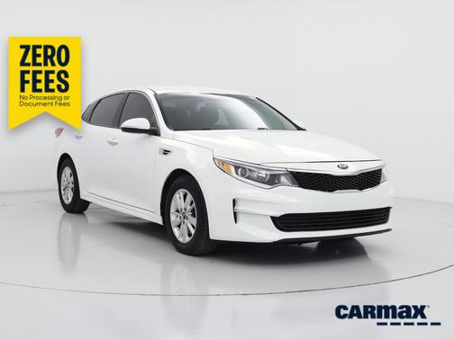 White 2018 Kia Optima LX