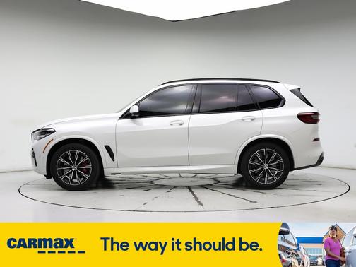 2022 BMW X5 M50i