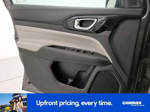 Gray 2022 Jeep Compass Limited