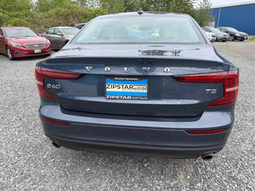Blue 2020 Volvo S60 T5 Momentum