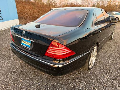 2005 Mercedes-Benz S-Class Base