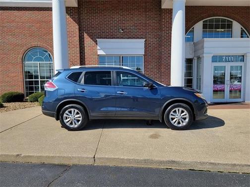 2016 Nissan Rogue SV