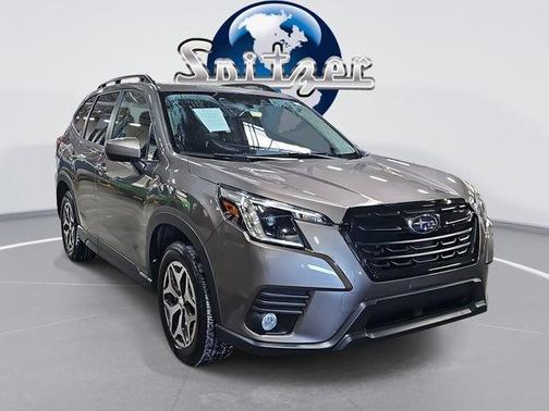 2022 Subaru Forester Premium