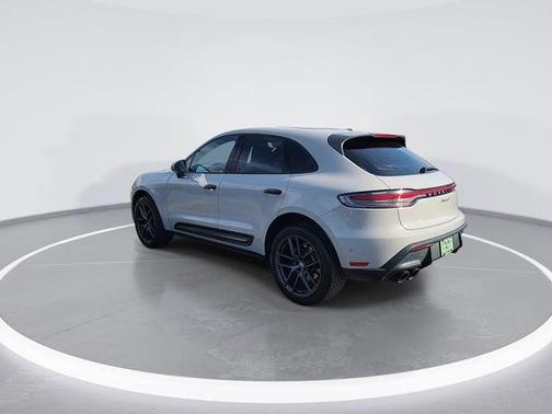 2023 Porsche Macan T
