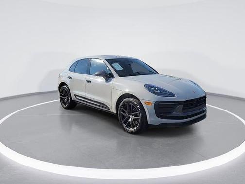 2023 Porsche Macan T