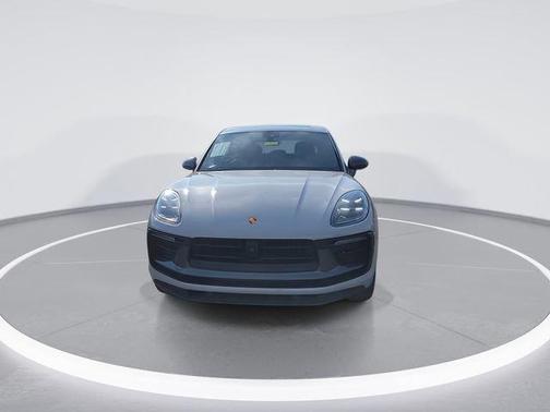 2023 Porsche Macan T