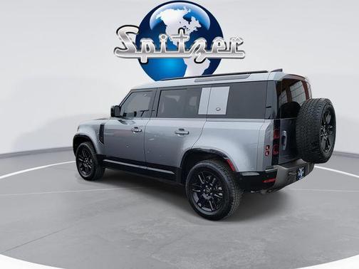 2021 Land Rover Defender 110 X-Dynamic SE