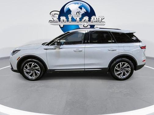 2025 Lincoln Corsair Premiere