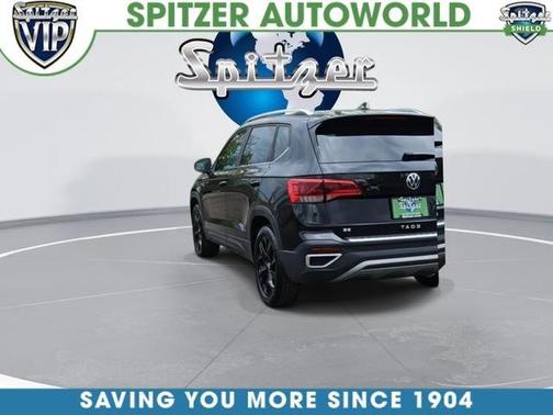 Deep Black Pearl Effect 2023 Volkswagen Taos 1.5T SE