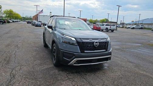 2t Gry Blk Roof 2024 Nissan Pathfinder Rock Creek