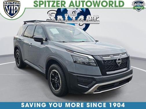 2t Gry Blk Roof 2024 Nissan Pathfinder Rock Creek