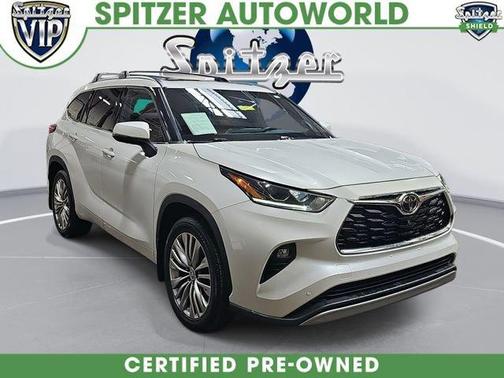 2022 Toyota Highlander Platinum