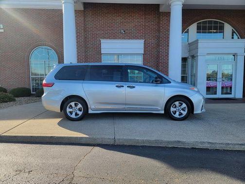 2020 Toyota Sienna L