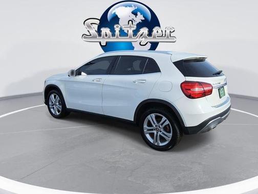 2020 Mercedes-Benz GLA 250 Base 4MATIC