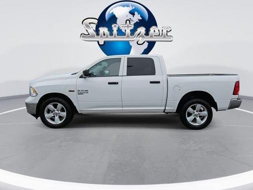 2022 RAM 1500 Classic SLT