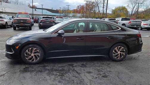 2021 Hyundai SONATA Hybrid Blue