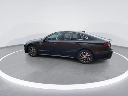 2021 Hyundai SONATA Hybrid Blue