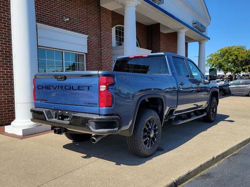 2026 Chevrolet Silverado 2500 Custom