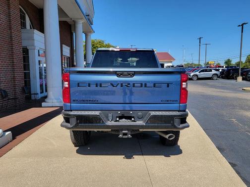 2026 Chevrolet Silverado 2500 Custom