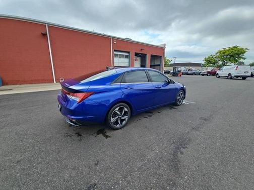 Intense Blue 2022 Hyundai ELANTRA SEL